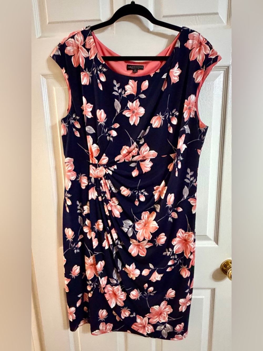 Connected Apparel Navy Floral Dress 18W Ruched Side Sheath Stretch Plus Size
